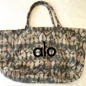 Grey tie dye Alo bag, never used.
